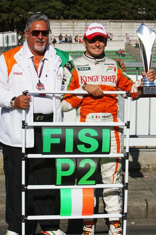 Illustration for article titled 2009 Belgian Grand Prix: A Mega-Gallery of Supreme Wackiness